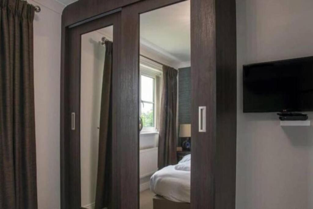 Luxury 4 Bedroom House Manchester Esterno foto