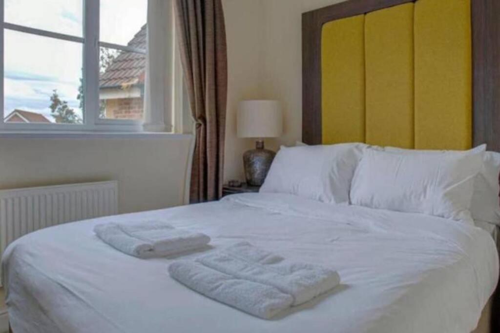 Luxury 4 Bedroom House Manchester Esterno foto